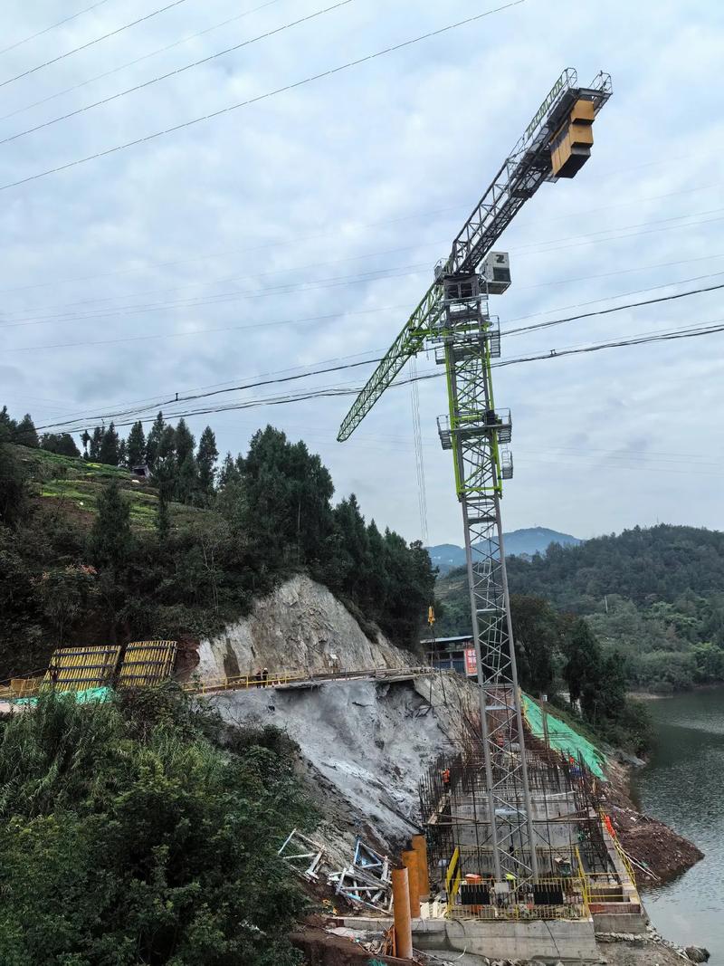 塔吊 #塔機(jī)租賃 助力高鐵建設(shè),又是新的進(jìn)展咯.#