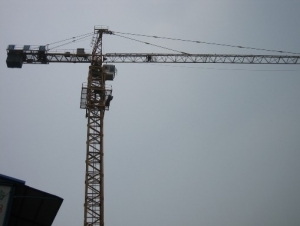 塔機租賃中的塑料托盤精確管理與維護策略